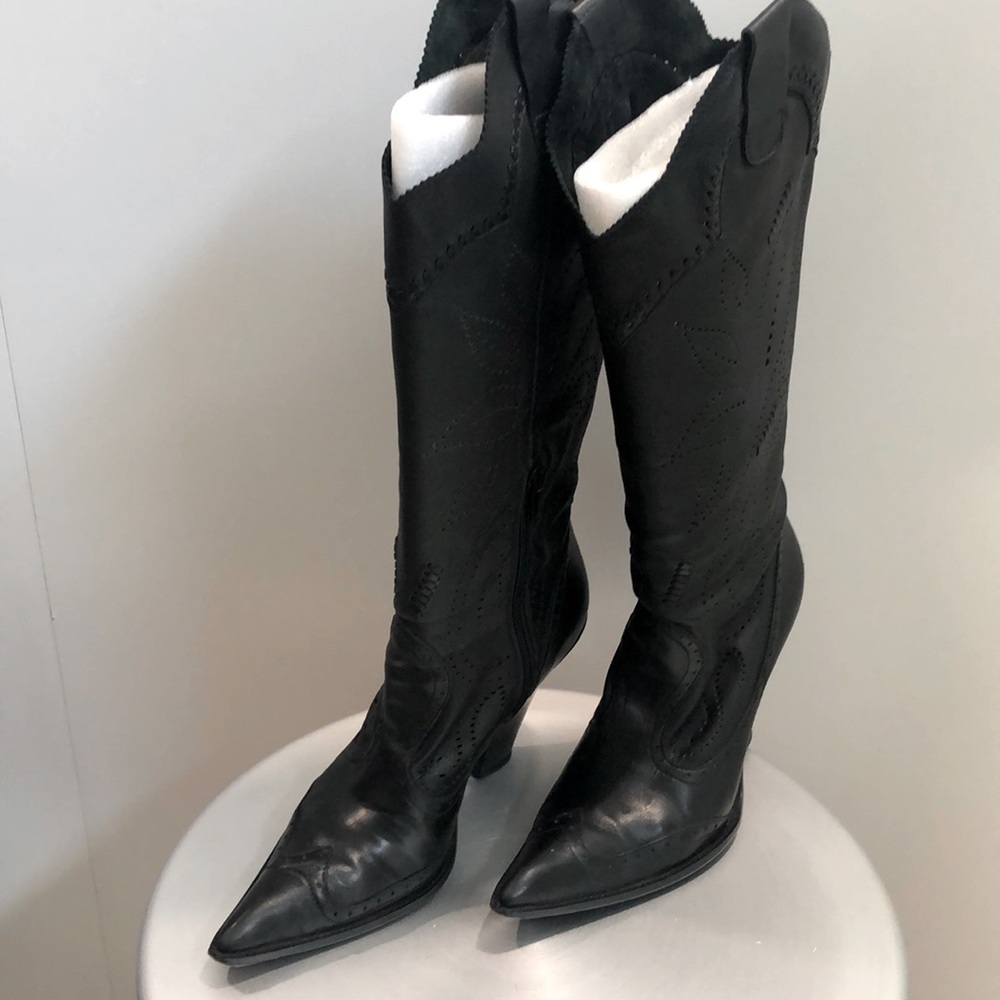 BCBGIRLS Black Butter Soft Shaft Leather Western Boot 8B / 38